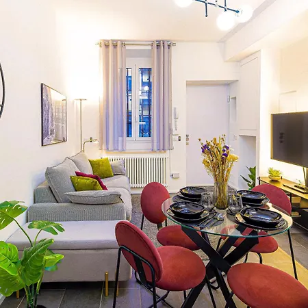 Elegance 10 Min To Duomo & Station Apartment Milan